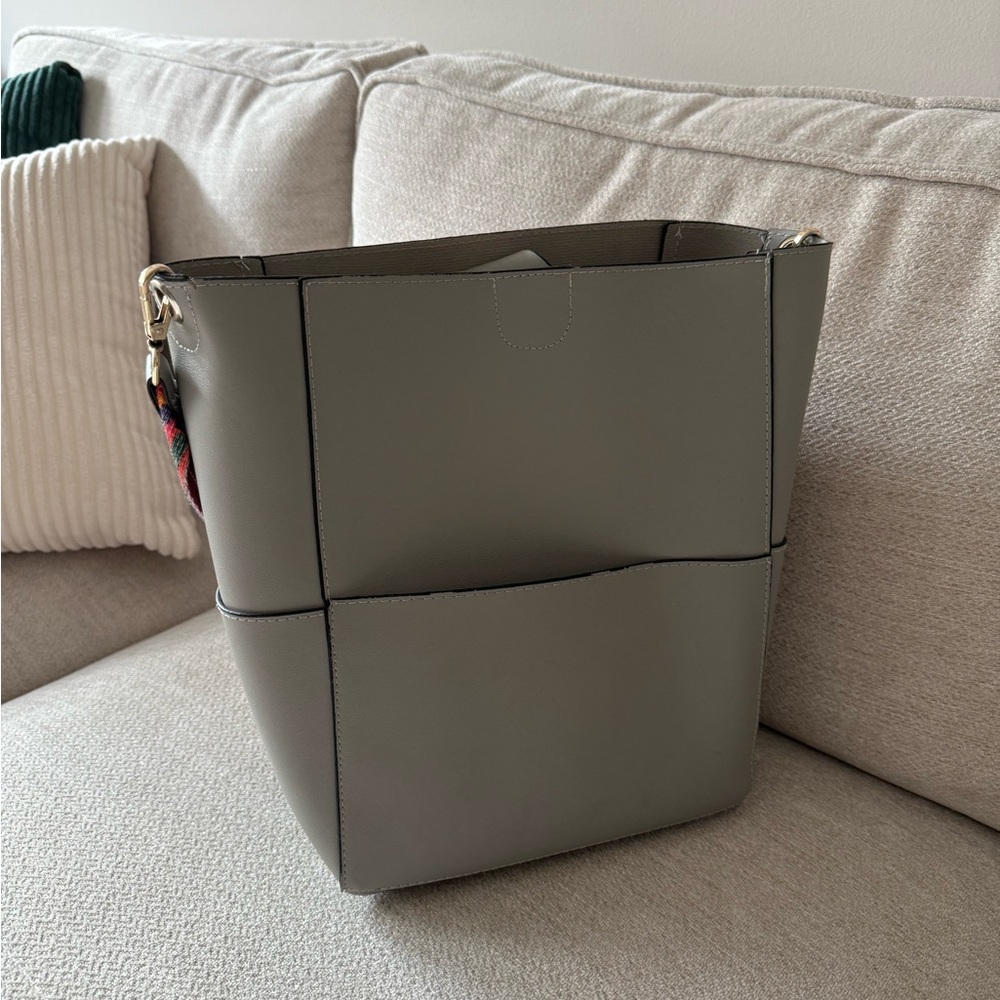Stylish Gray Tote Bag